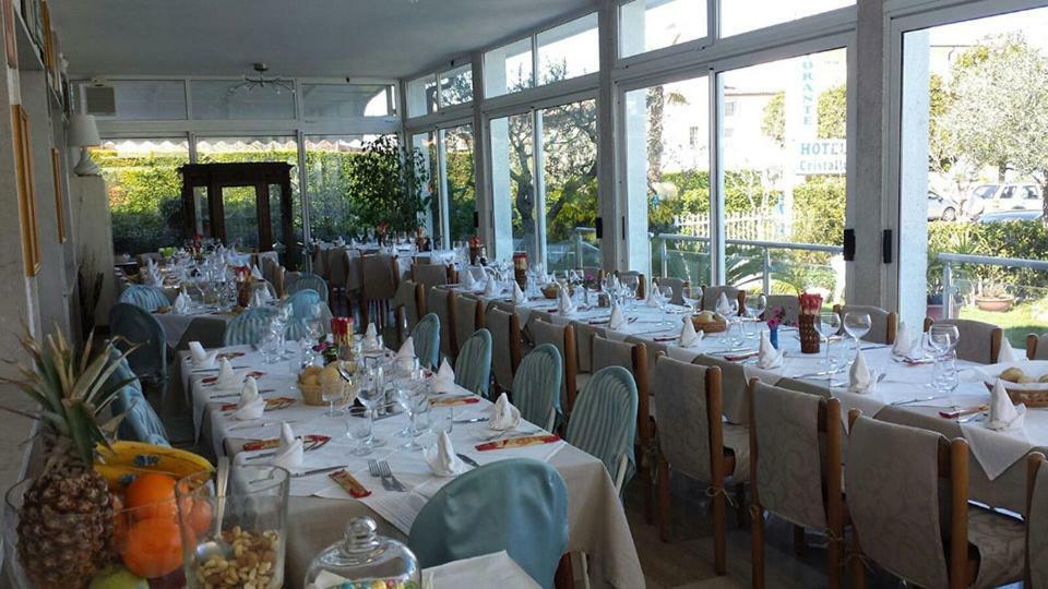 Hotel Cristallo Peschiera del Garda Exterior foto