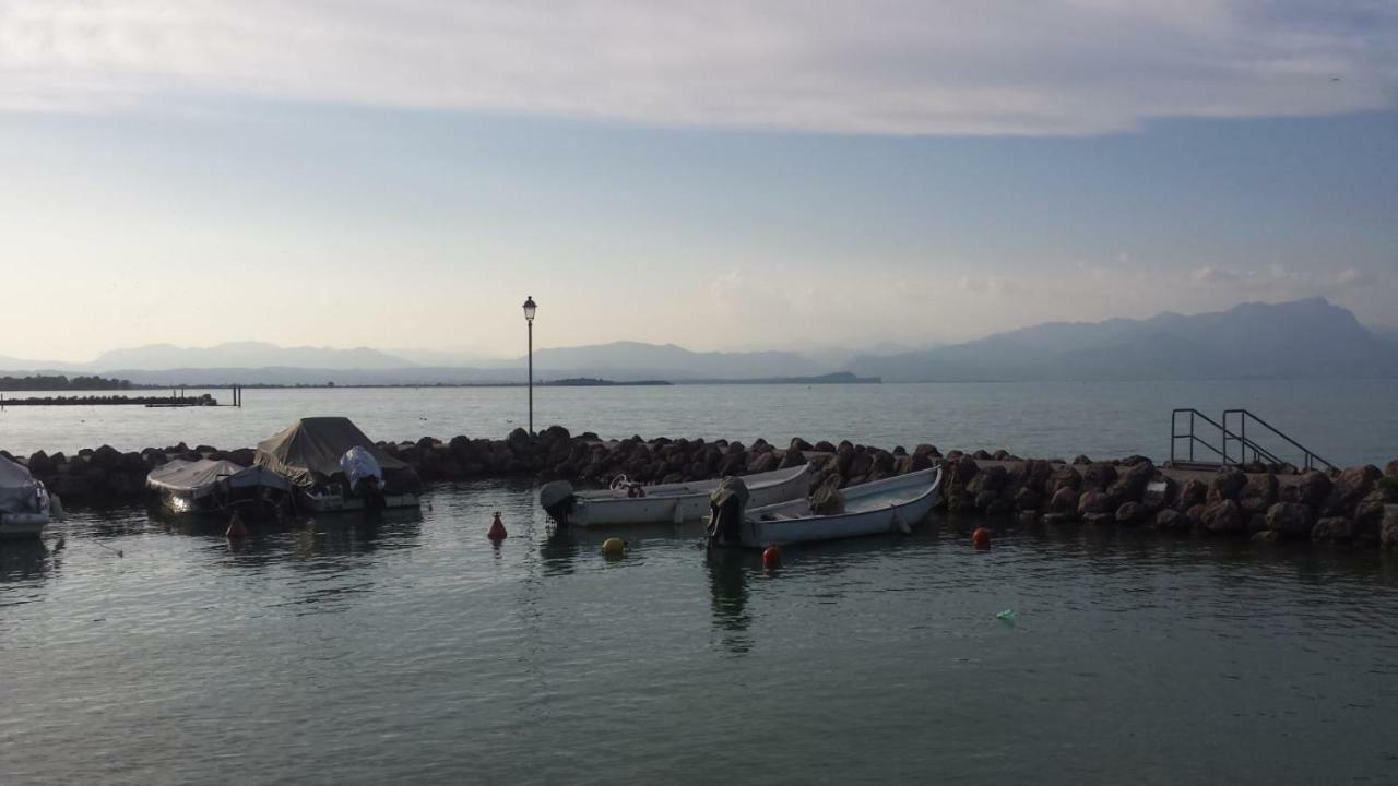 Hotel Cristallo Peschiera del Garda Exterior foto